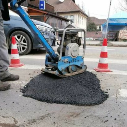 Lucrări de reparații pe străzile din Miercurea-Ciuc