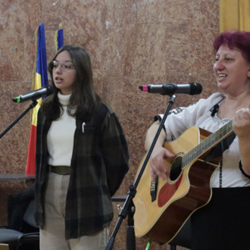 Spectacol de muzică folk la Biblioteca Județeană din Miercurea-Ciuc