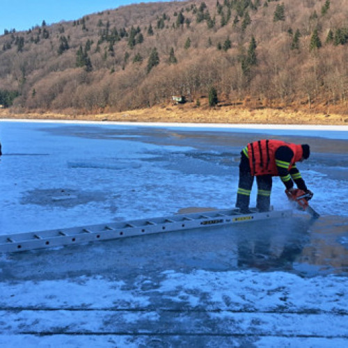 Tânăr dispărut în lacul Zetea, găsit decedat