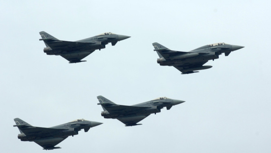 NATO și SUA ar putea avea un avantaj decisiv în cazul unui conflict cu Rusia, arată un raport recent
