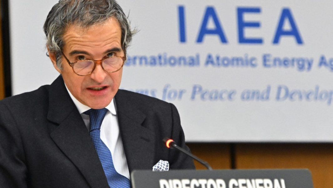 Centrala nucleară Zaporojie, controlată de Rusia, nu poate fi repornită în prezent, din cauza lipsei resurselor de apă pentru racirea reactorului și a problemelor de alimentare cu energie electrică, a declarat Rafael Grossi, directorul Agenției Internaționale pentru Energie Atomică (AIEA). Potrivit Reuters, Grossi notează că apa ar trebui să fie pompata din fluviul Nipru pentru ca centrala, care este închisă momentan, să poată fi repornită.