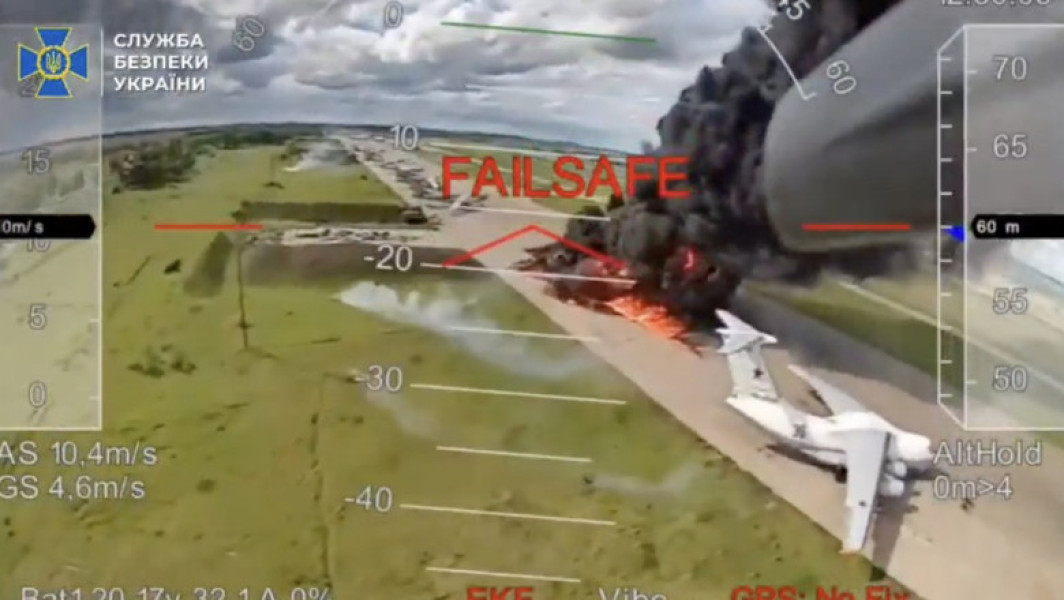 Rusia intenționează să repare bombardierele avariate în urma operațiunii "Panza de păianjen", afirmă oficialii ruși, citează Digi24.ro. Adjunctul ministrului de externe al Rusiei, Serghei Riabkov, a declarat joi că aeronavele nu au fost complet distruse, ci doar avariate, și vor fi restaurate. Potrivit lui Riabkov, „echipamentele respective nu s-au distrus, ci doar au fost avariate. Vor fi recondiționate”.