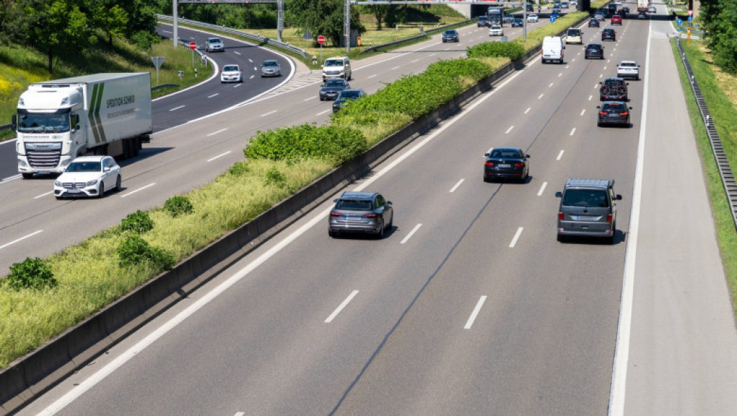 China limitează exporturile de metale rare, influențând industria auto globală