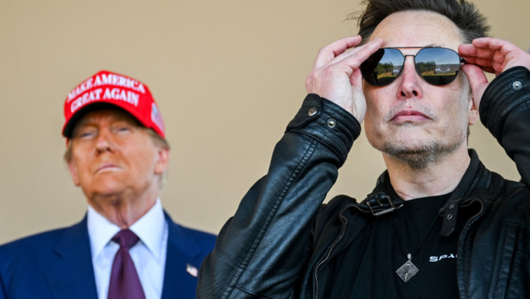 King ironizează conflictul dintre Trump și Musk, spunând că lumea are probleme mai mari
