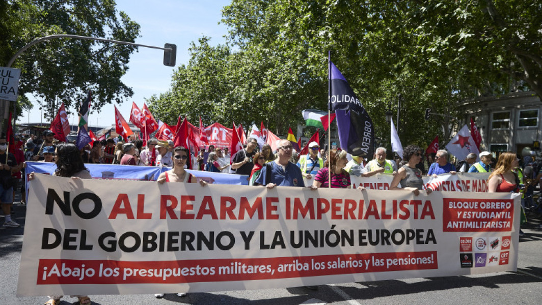 Protest la Madrid împotriva creșterii bugetelor militare și a rearmării NATO