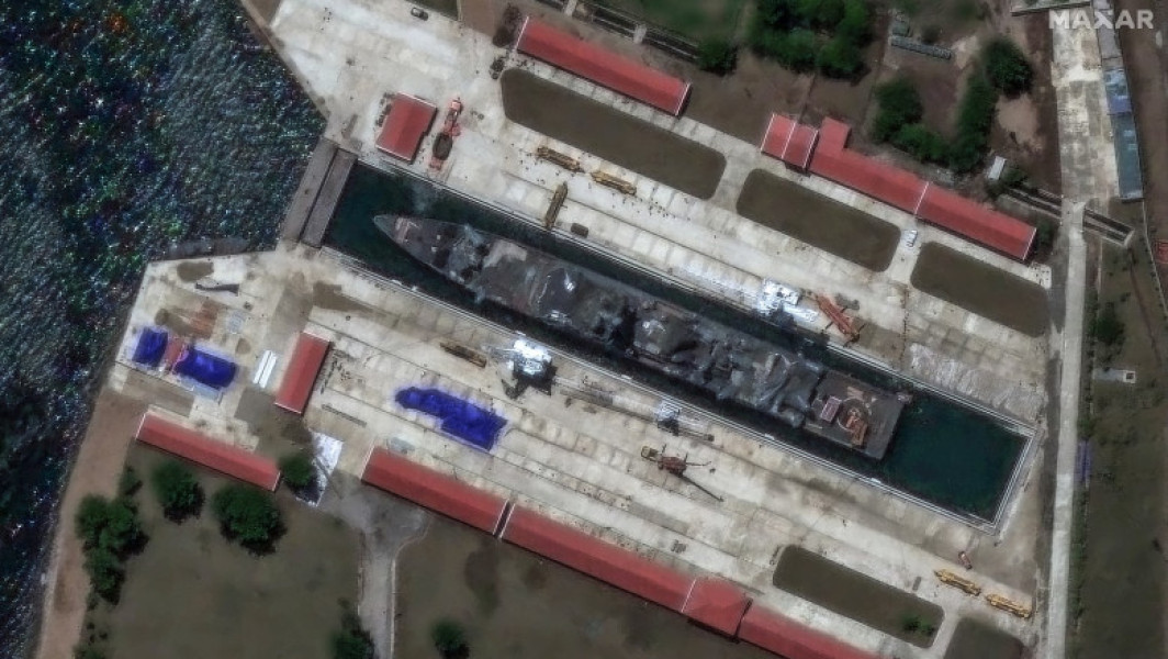 Coreea de Nord a mutat distrugătorul avariat la un port din apropierea graniței cu Rusia