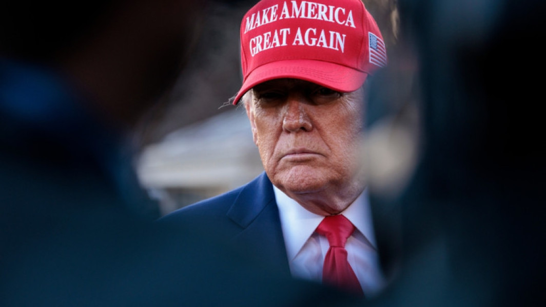 Trump adoptă un stil de lider autoritar și escaladează conflictul cu California despre imigrație