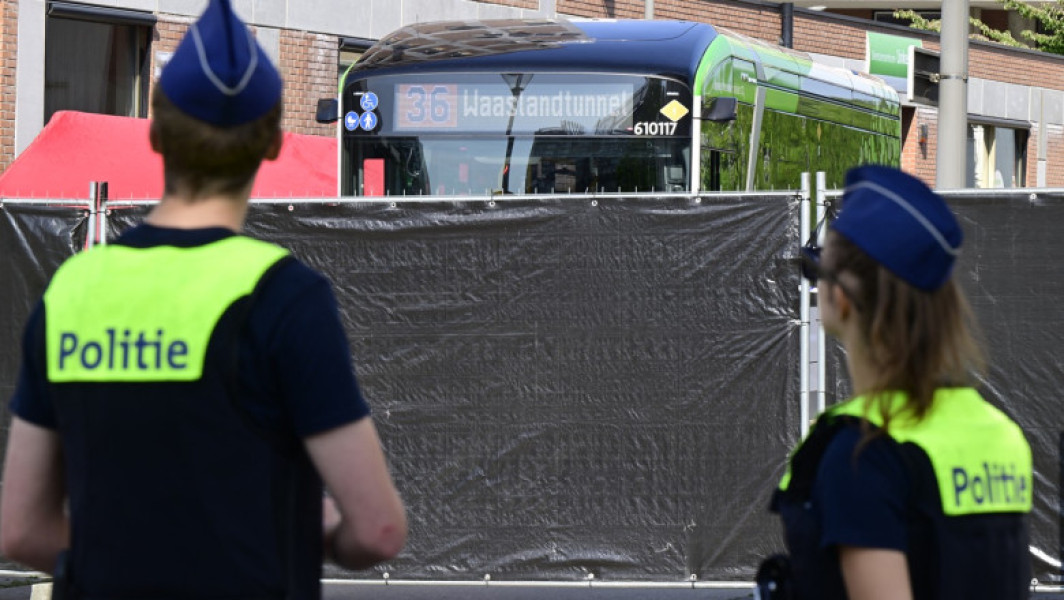 Autobuz din Antwerp, scena unui atac cu cutitul cu victime multiple
