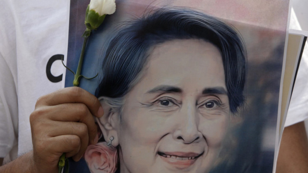 Video Imagini rare și detalii în premieră din viața de după gratii a controversatei laureate a premiului Nobel pentru pace Aung San Suu Kyi