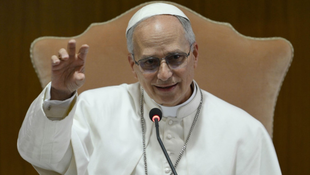Papa Leon anunță toleranță zero față de preoții care comit abuzuri sexuale. El elogiază rolul presei în democrație