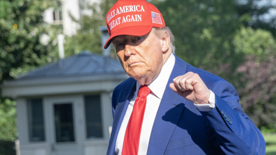 News Alert Trump a anunțat „încetarea completă şi totală a focului” între Israel și Iran, care „va pune capăt oficial războiului de 12 zile”