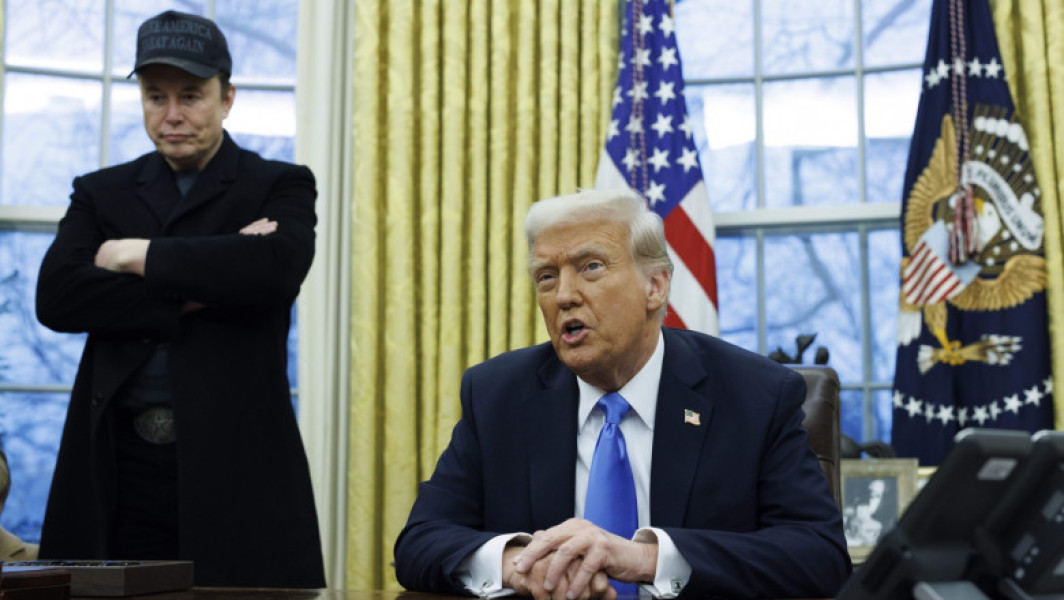 Donald Trump îi declară război lui Elon Musk: Ar trebui să-şi închidă prăvălia şi să se întoarcă acasă în Africa de Sud