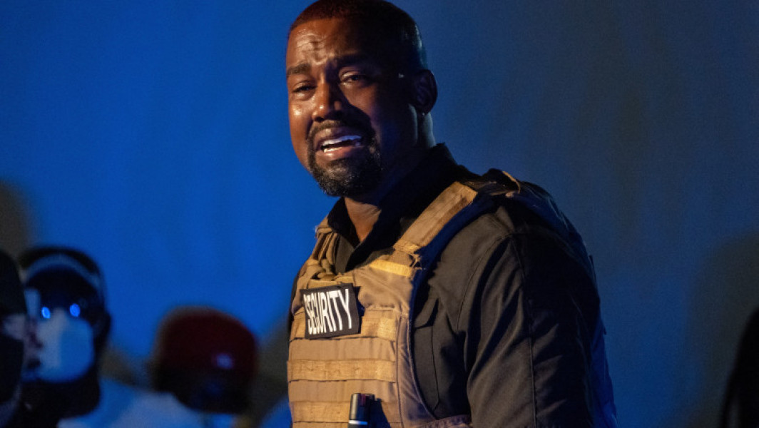 Kanye West, interzis în Australia după ce a lansat o piesă în care îl glorifică pe Hitler. Autoritățile i-au anulat viza