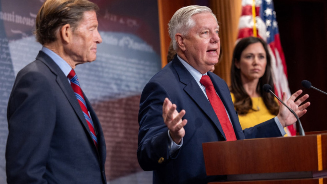 Senatori americani propun etichetarea Rusiei și Belarus ca sponsori ai terorismului