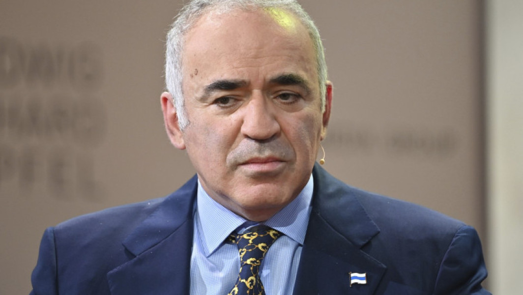 Kasparov acuză Trump că este un atu al Rusiei în criza dronelor din Polonia
