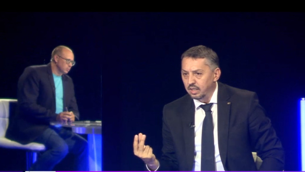Video Daniel David: „În discuțiile cu sindicatele, aproape toți mi-au refuzat premisa că suntem în criză”. Ce spune ministrul despre demisie