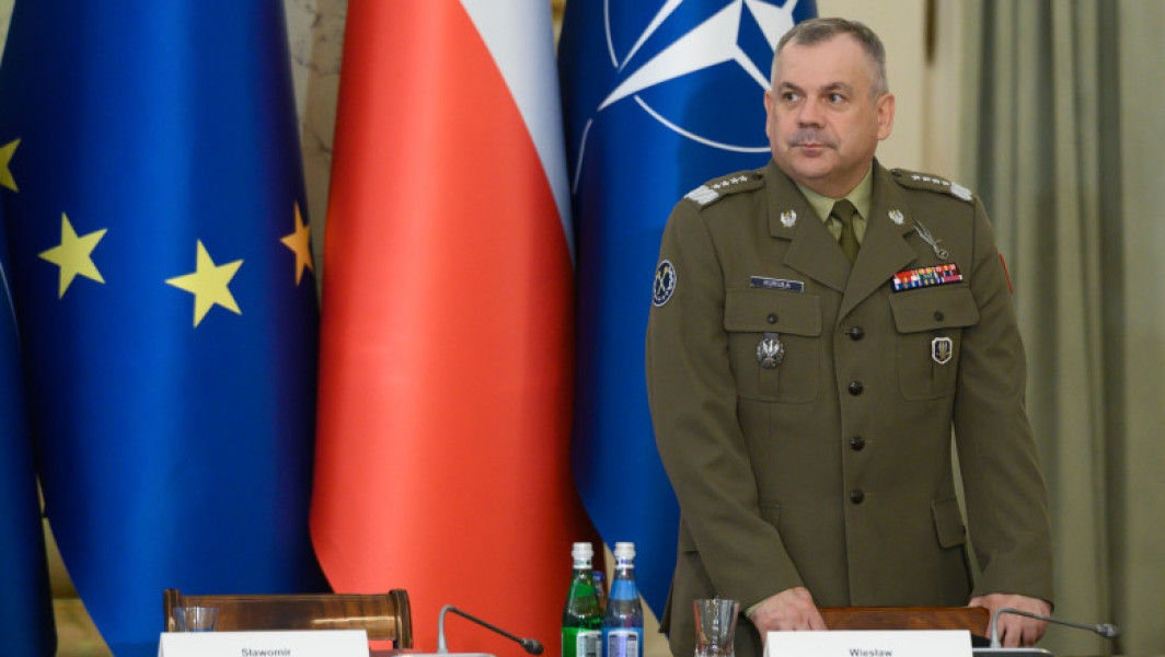 Șeful Statului Major Polonez: Rusia rămâne o amenințare imprevizibilă, dar nu este suficient de puternică pentru atac
